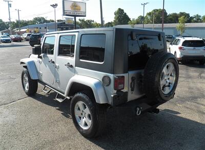 2009 Jeep Wrangler Unlimited Sahara  4X4 - Photo 5 - Mishawaka, IN 46545