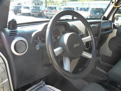 2009 Jeep Wrangler Unlimited Sahara  4X4 - Photo 9 - Mishawaka, IN 46545