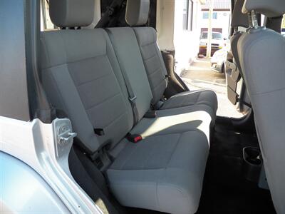 2009 Jeep Wrangler Unlimited Sahara  4X4 - Photo 13 - Mishawaka, IN 46545