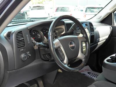 2009 GMC Sierra 1500 SLE  4x4 - Photo 9 - Mishawaka, IN 46545