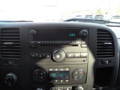 2009 GMC Sierra 1500 SLE  4x4 - Photo 17 - Mishawaka, IN 46545