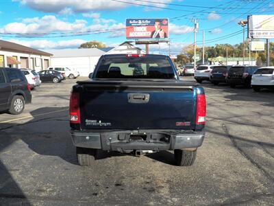 2009 GMC Sierra 1500 SLE  4x4 - Photo 4 - Mishawaka, IN 46545