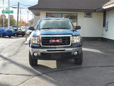 2009 GMC Sierra 1500 SLE  4x4 - Photo 8 - Mishawaka, IN 46545