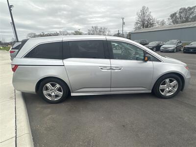 2012 Honda Odyssey Touring   - Photo 7 - Mishawaka, IN 46545