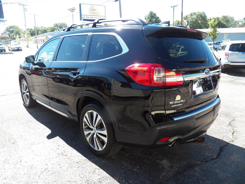 2020 Subaru Ascent Limited 7-Passenger AWD - Photo 2 - Mishawaka, IN 46545