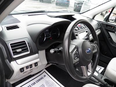 2018 Subaru Forester 2.5i Premium  AWD - Photo 11 - Mishawaka, IN 46545