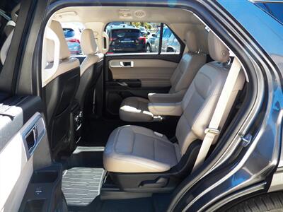 2020 Ford Explorer Limited AWD - Photo 10 - Mishawaka, IN 46545