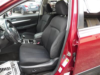 2012 Subaru Outback 2.5i Premium AWD - Photo 6 - Mishawaka, IN 46545