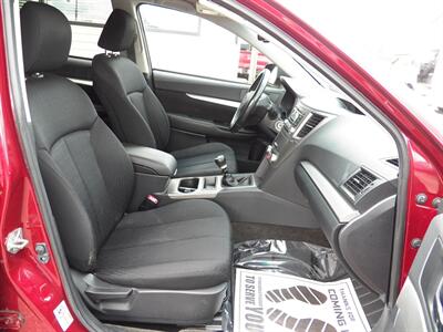2012 Subaru Outback 2.5i Premium AWD - Photo 11 - Mishawaka, IN 46545