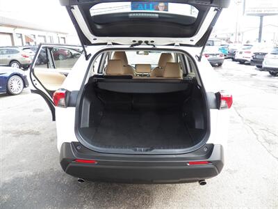 2019 Toyota RAV4 Hybrid LE AWD - Photo 12 - Mishawaka, IN 46545
