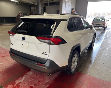 2019 Toyota RAV4 Hybrid LE  AWD - Photo 3 - Mishawaka, IN 46545