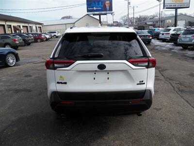 2019 Toyota RAV4 Hybrid LE AWD - Photo 4 - Mishawaka, IN 46545