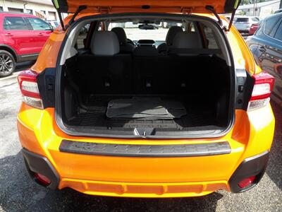 2018 Subaru Crosstrek 2.0i Premium AWD - Photo 11 - Mishawaka, IN 46545