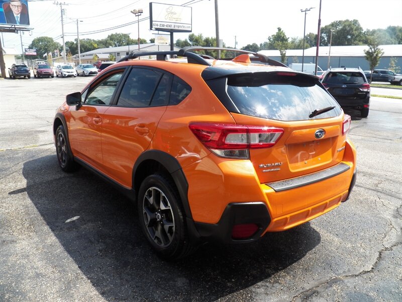 2018 Subaru Crosstrek 2.0i Premium AWD - Photo 4 - Mishawaka, IN 46545