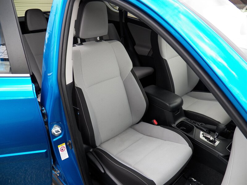 2018 Toyota RAV4 XLE AWD - Photo 9 - Mishawaka, IN 46545