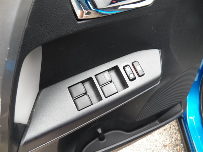 2018 Toyota RAV4 XLE AWD - Photo 16 - Mishawaka, IN 46545
