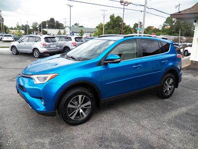 2018 Toyota RAV4 XLE  AWD - Photo 2 - Mishawaka, IN 46545
