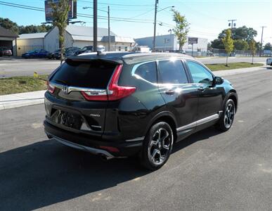 2018 Honda CR-V Touring  AWD - Photo 3 - Mishawaka, IN 46545