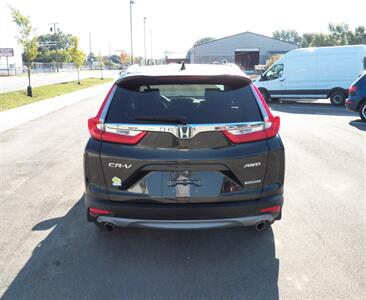 2018 Honda CR-V Touring  AWD - Photo 4 - Mishawaka, IN 46545