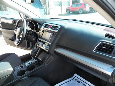 2015 Subaru Outback 2.5i  AWD - Photo 15 - Mishawaka, IN 46545