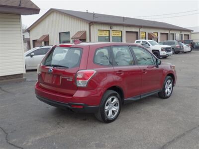 2017 Subaru Forester 2.5i  AWD - Photo 4 - Mishawaka, IN 46545