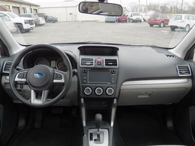 2017 Subaru Forester 2.5i  AWD - Photo 16 - Mishawaka, IN 46545