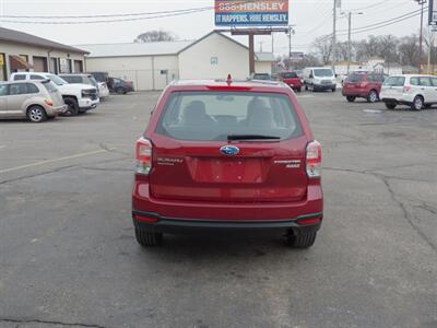 2017 Subaru Forester 2.5i  AWD - Photo 5 - Mishawaka, IN 46545