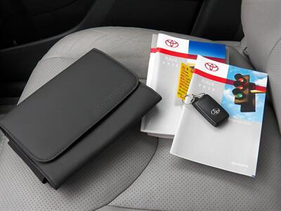 2012 Toyota RAV4 V6 Limited  AWD - Photo 35 - Mishawaka, IN 46545