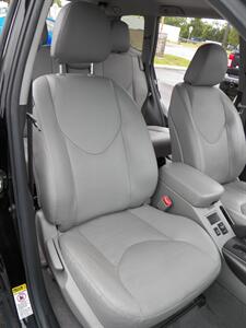 2012 Toyota RAV4 V6 Limited  AWD - Photo 17 - Mishawaka, IN 46545