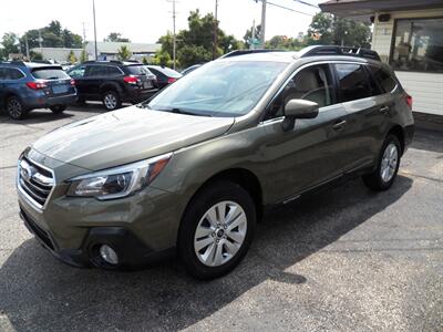 2018 Subaru Outback 2.5i Premium AWD - Photo 2 - Mishawaka, IN 46545