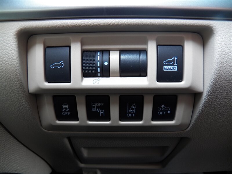 2018 Subaru Outback 2.5i Premium AWD - Photo 17 - Mishawaka, IN 46545