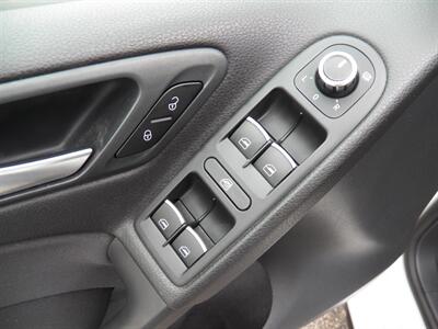 2014 Volkswagen GTI Wolfsburg Edition PZEV - Photo 14 - Mishawaka, IN 46545