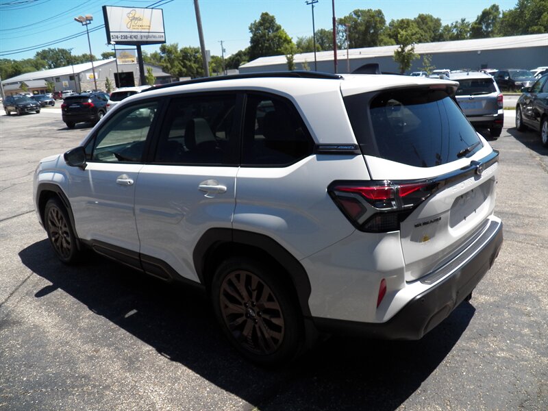 2025 Subaru Forester Sport AWD - Photo 3 - Mishawaka, IN 46545