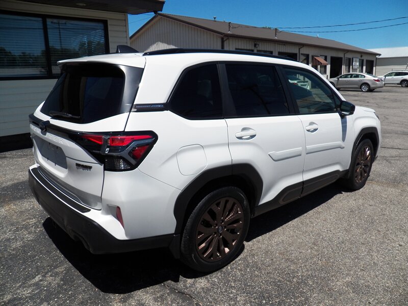 2025 Subaru Forester Sport AWD - Photo 2 - Mishawaka, IN 46545