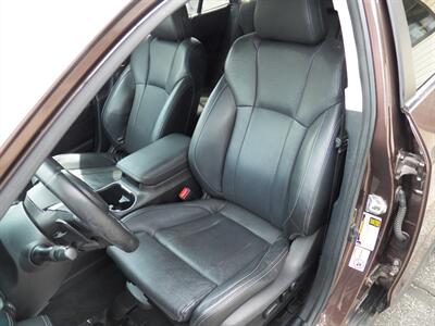 2020 Subaru Outback Limited  AWD - Photo 9 - Mishawaka, IN 46545