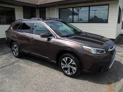 2020 Subaru Outback Limited  AWD - Photo 5 - Mishawaka, IN 46545