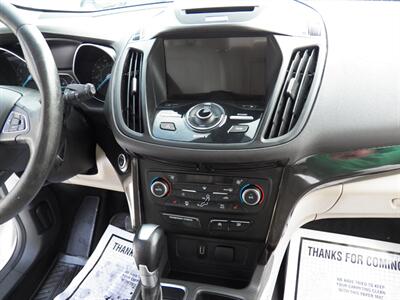 2017 Ford Escape Titanium - Photo 14 - Mishawaka, IN 46545