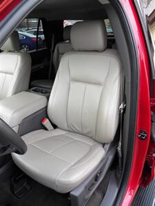 2020 Ford Expedition XLT  4x4 - Photo 10 - Mishawaka, IN 46545