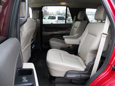 2020 Ford Expedition XLT  4x4 - Photo 12 - Mishawaka, IN 46545
