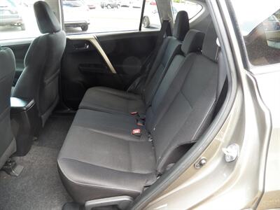 2015 Toyota RAV4 XLE AWD - Photo 10 - Mishawaka, IN 46545