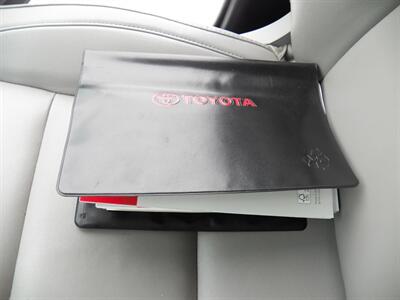 2019 Toyota Highlander XLE   - Photo 25 - Mishawaka, IN 46545