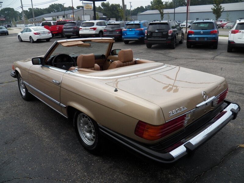 1983 Mercedes-Benz 380 SL Convertible - Photo 7 - Mishawaka, IN 46545