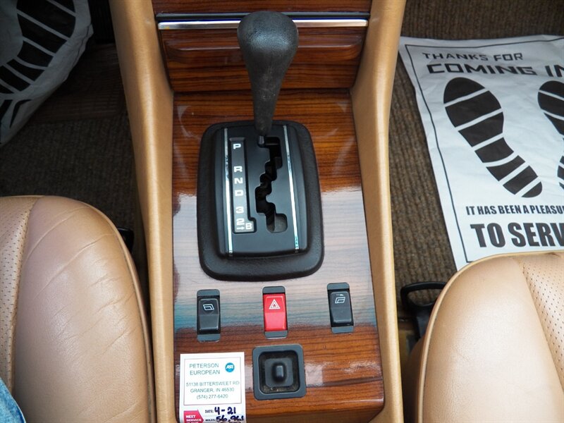 1983 Mercedes-Benz 380 SL Convertible - Photo 21 - Mishawaka, IN 46545