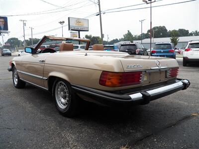 1983 Mercedes-Benz 380 SL Convertible - Photo 6 - Mishawaka, IN 46545