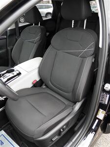 2022 Hyundai TUCSON Plug-in Hybrid SEL AWD - Photo 10 - Mishawaka, IN 46545