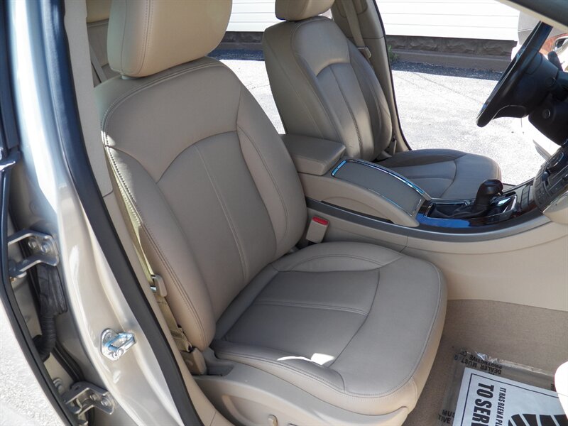 2012 Buick LaCrosse Premium 1 - Photo 9 - Mishawaka, IN 46545