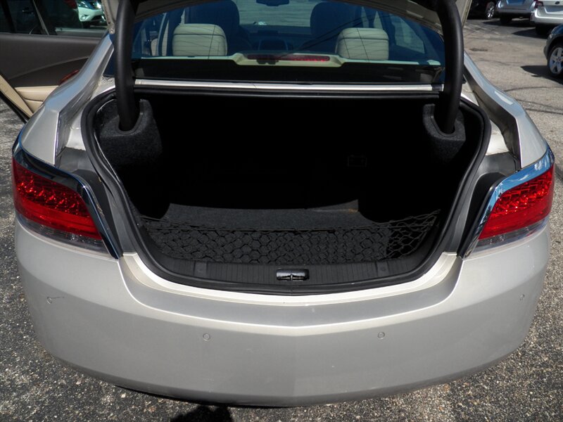 2012 Buick LaCrosse Premium 1 - Photo 8 - Mishawaka, IN 46545