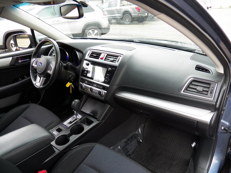 2015 Subaru Outback 2.5i Premium AWD - Photo 14 - Mishawaka, IN 46545
