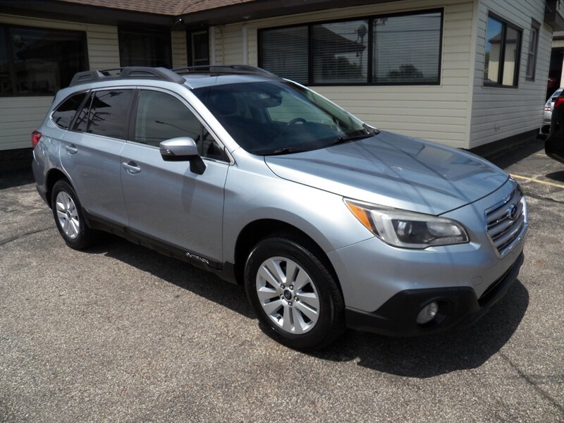 2017 Subaru Outback 2.5i Premium's photo