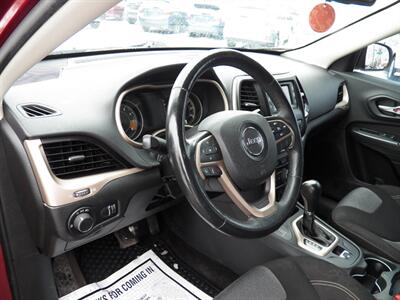 2015 Jeep Cherokee Sport  4x4 - Photo 10 - Mishawaka, IN 46545